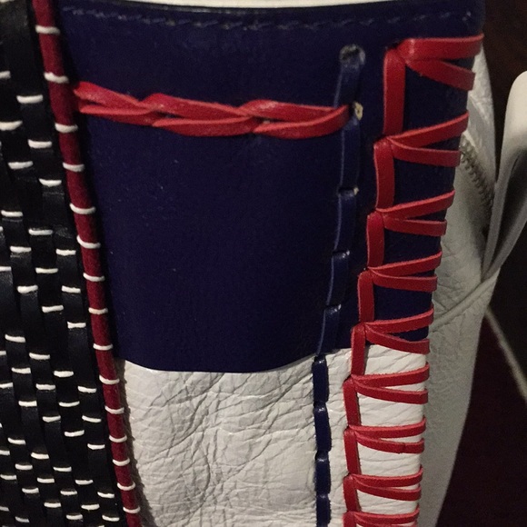 BALENCIAGA TOTE AUTHENTIC - Picture 7 of 16